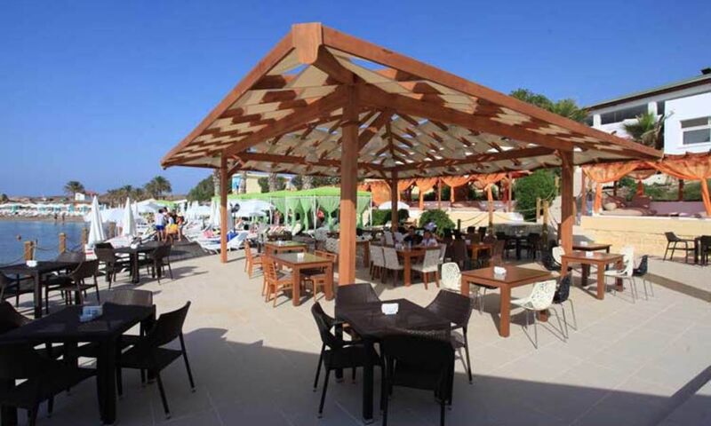 Le Chateau Lambousa Hotel
