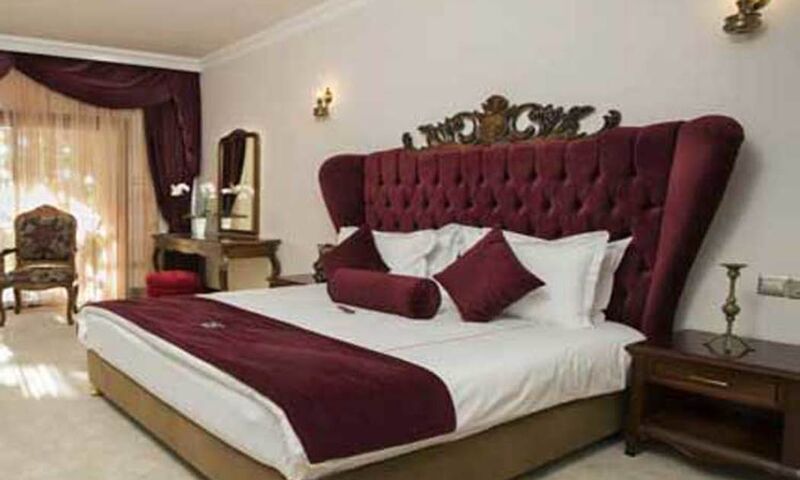 Le Chateau Lambousa Hotel