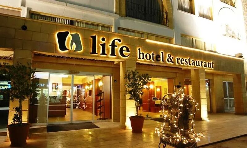 Life Hotel