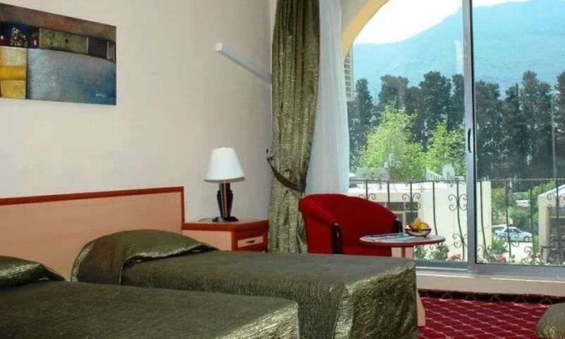 Life Hotel
