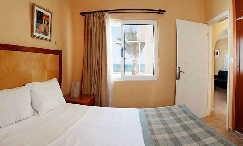 Long Beach Hotel