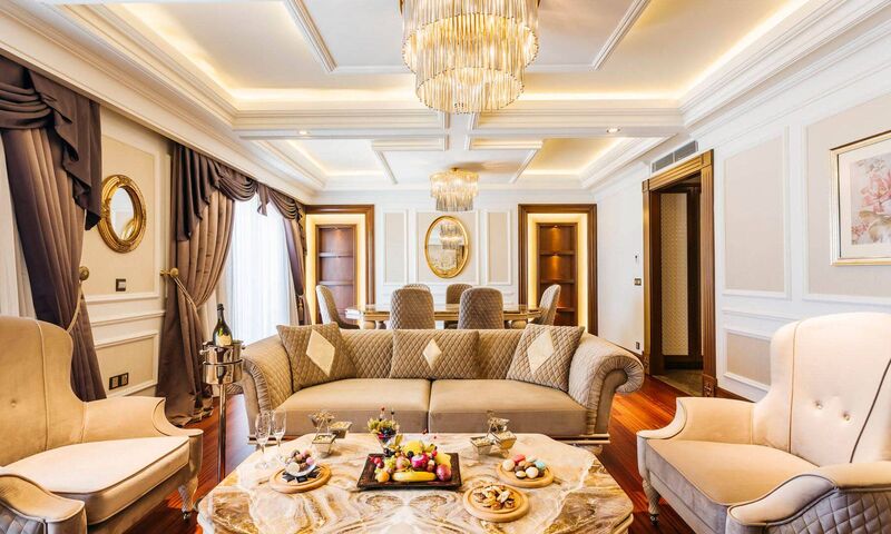 Lord's Palace Hotel & SPA 