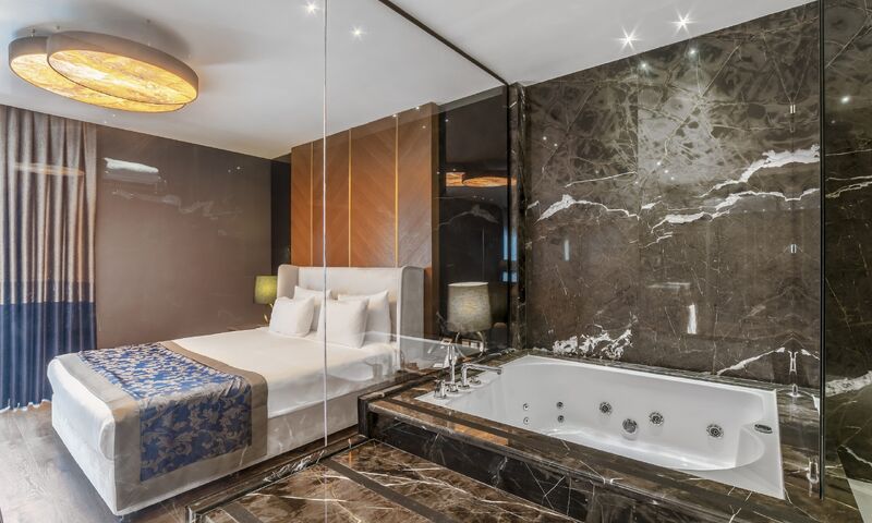 Lord's Palace Hotel & SPA 