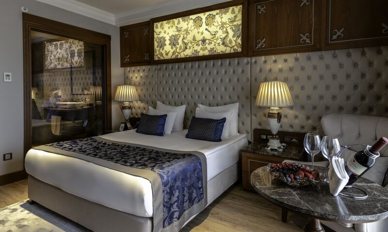 Lord's Palace Hotel & SPA 