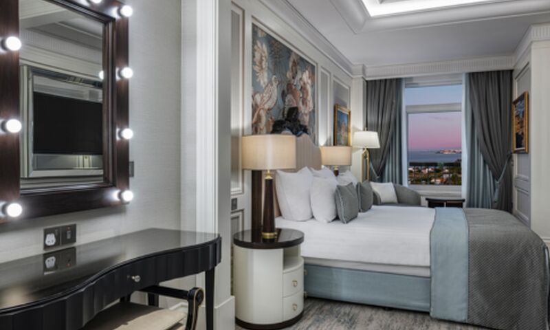 Merit Royal Diamond Hotel  & Spa