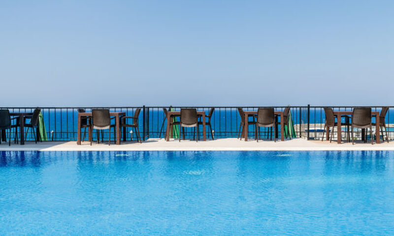 Olivia Palm Hotel