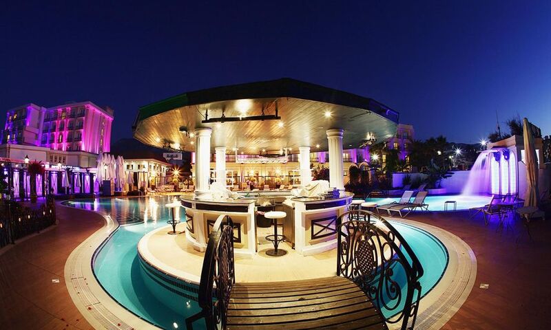 Rocks Hotel