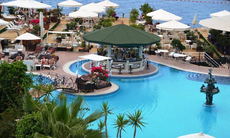 Rocks Hotel