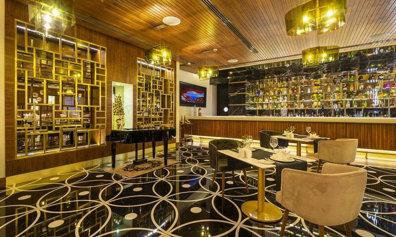 Rocks Hotel