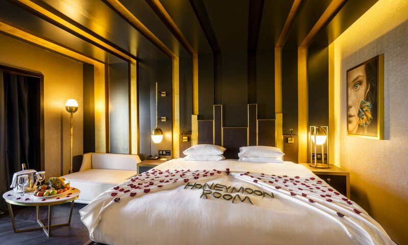 Rocks Hotel