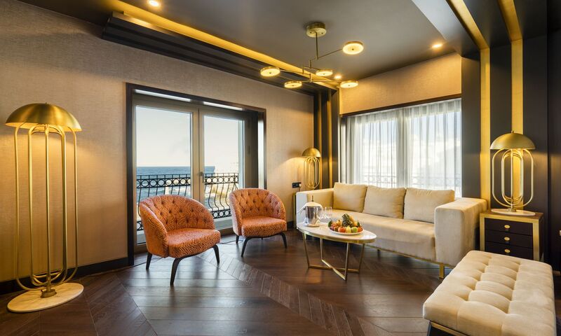 Rocks Hotel