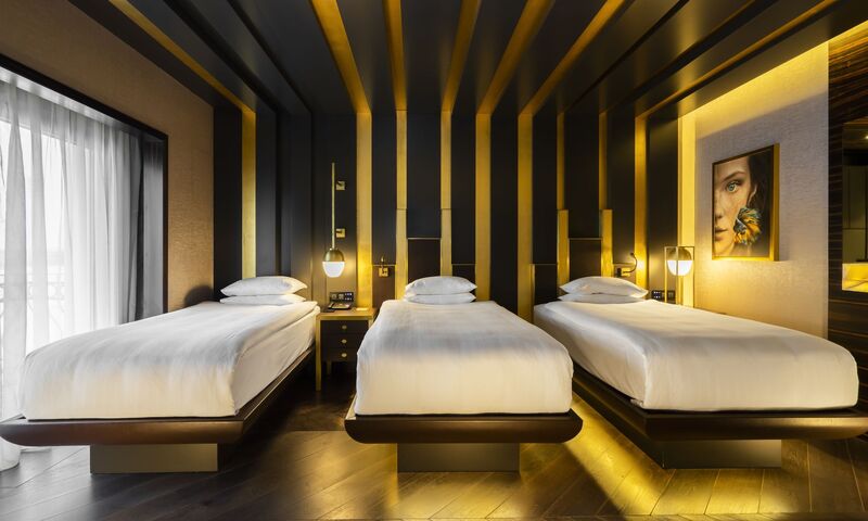 Rocks Hotel