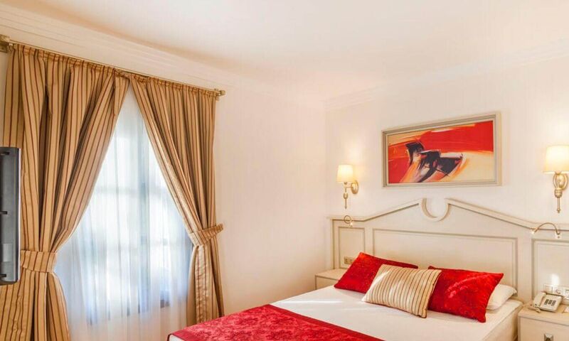 Starlight Resort Hotel