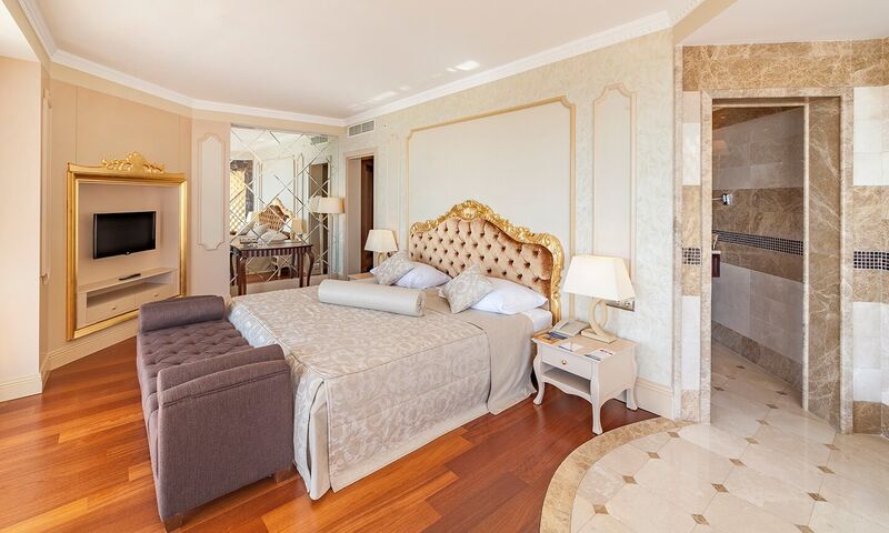 Starlight Resort Hotel
