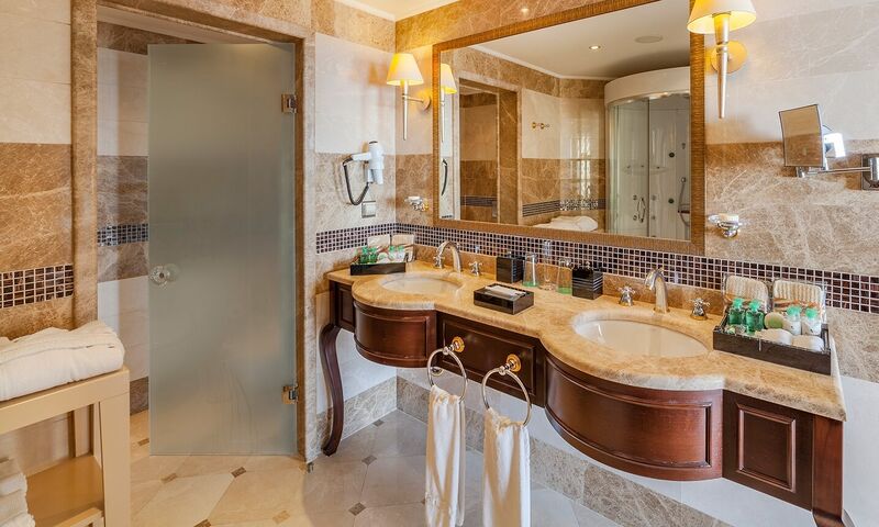 Starlight Resort Hotel