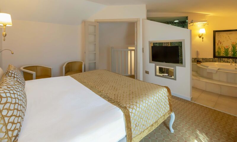 Starlight Resort Hotel