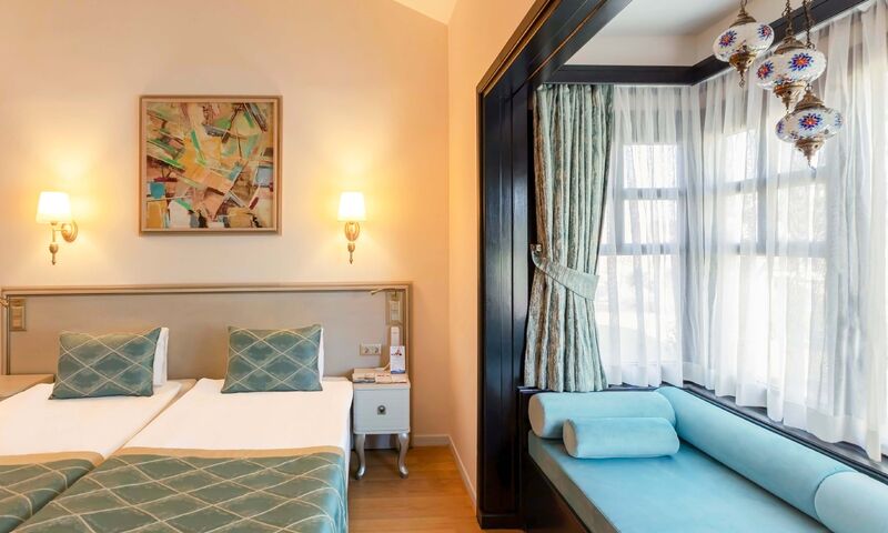 Starlight Resort Hotel