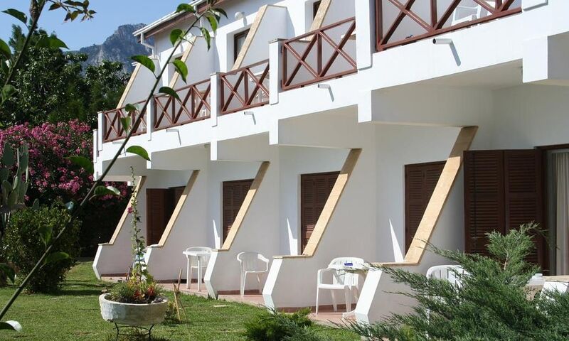 Top Set Hotel 