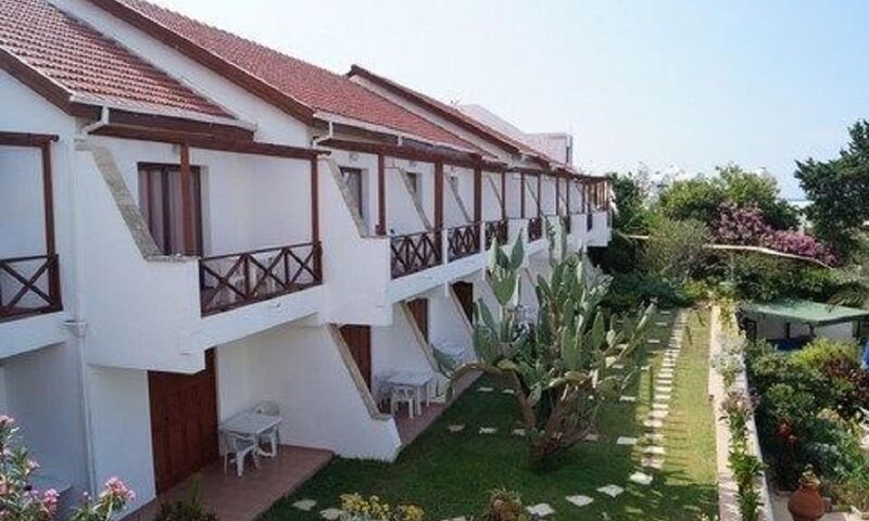 Top Set Hotel 