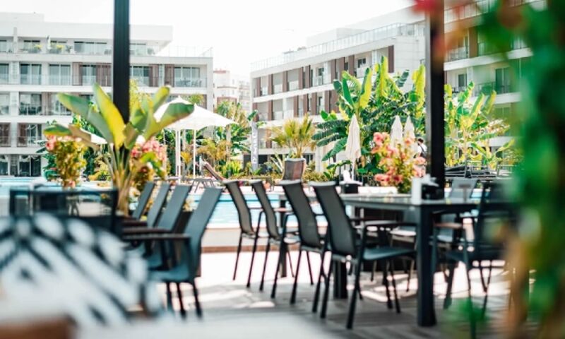 Courtyard Long Beach Holiday Resort