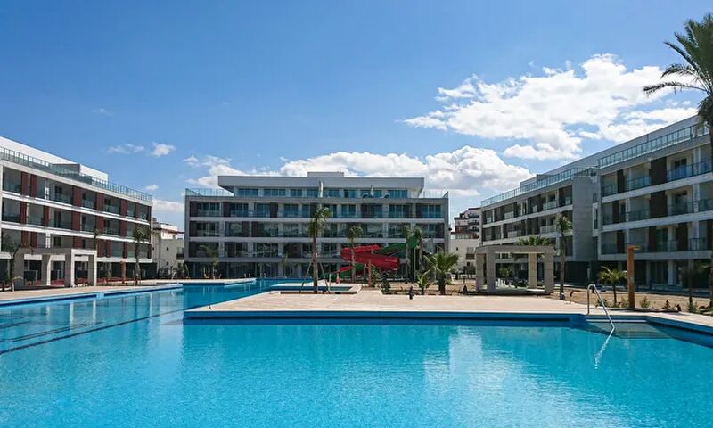 Courtyard Long Beach Holiday Resort