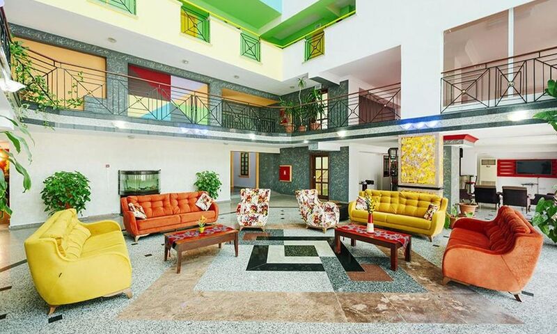 City Royal Hotel 