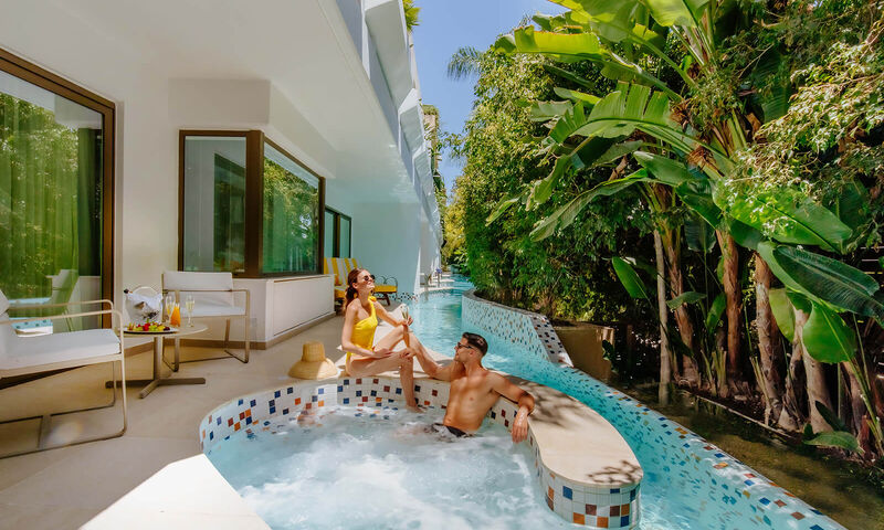 Four Seasons Hotel 