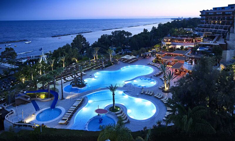 Four Seasons Hotel 