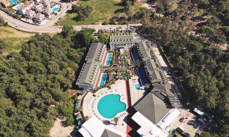 Green Holiday Village