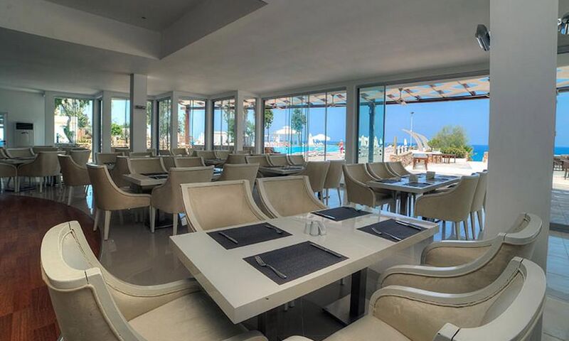 Jasmine Court Hotel & Casino 