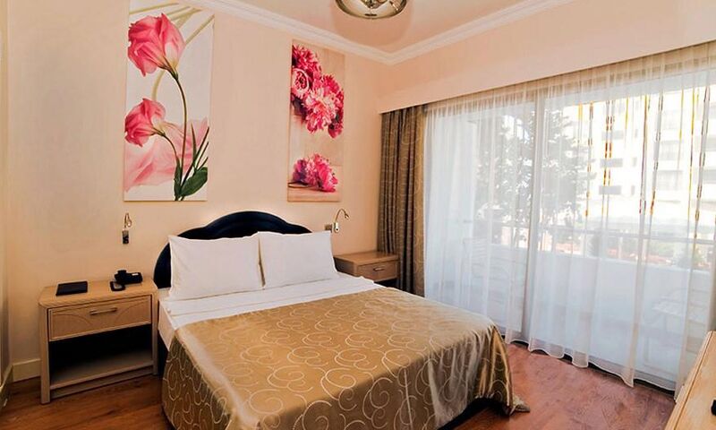 Jasmine Court Hotel & Casino 