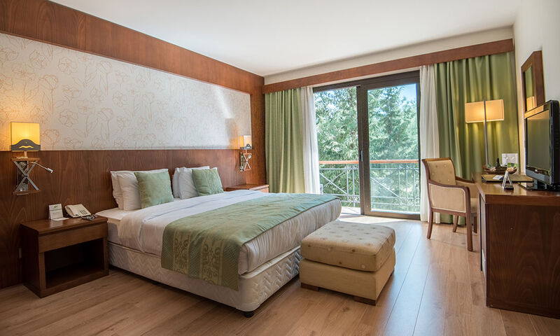 Korıneum Golf & Beach Resort