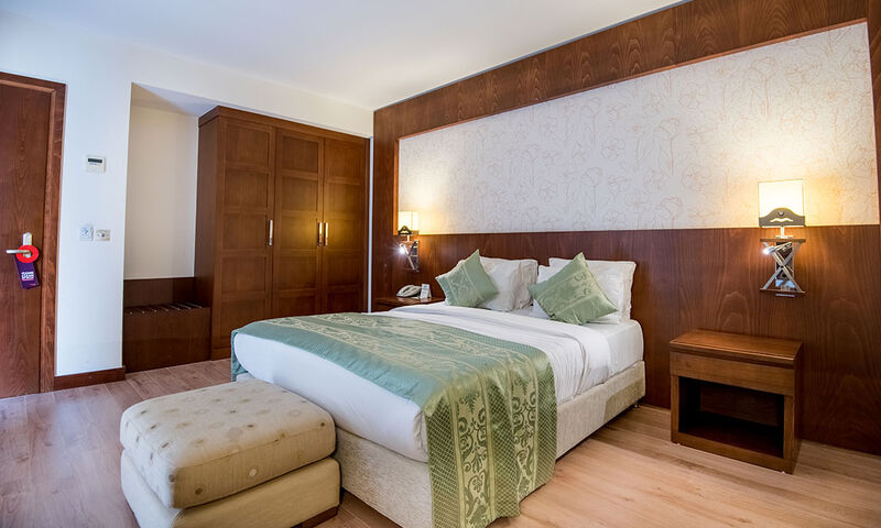 Korıneum Golf & Beach Resort