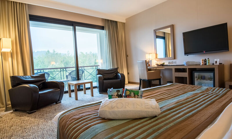 Korıneum Golf & Beach Resort