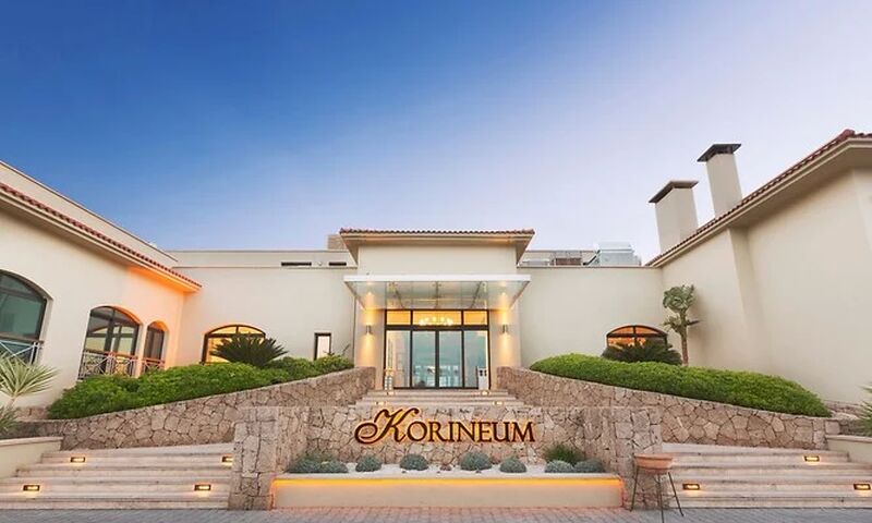 Korıneum Golf & Beach Resort