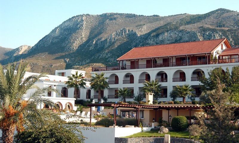 Onar Holiday Village