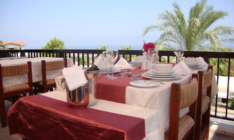 Onar Holiday Village