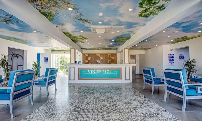 Queen Aphrodite Hotel
