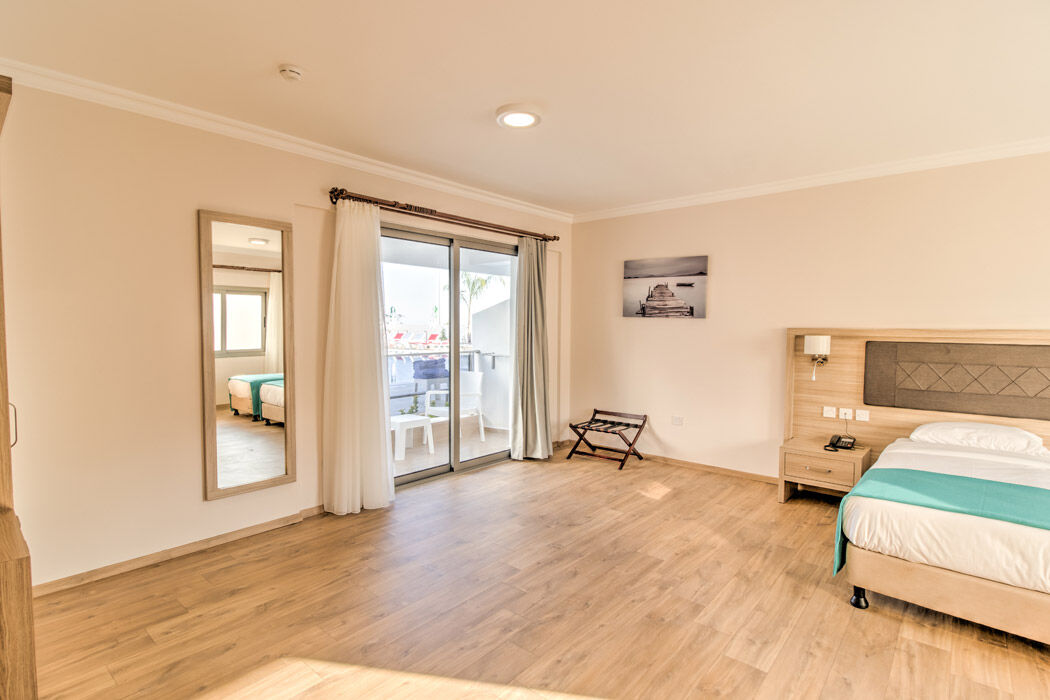 Sea Life Long Beach Hotel