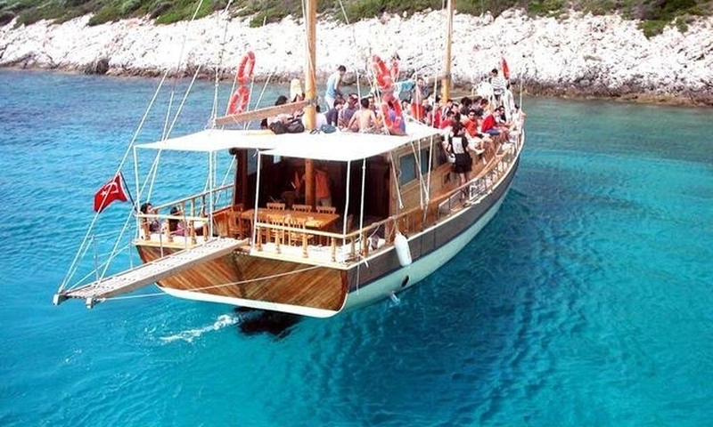 Çeşme Tekne Turu