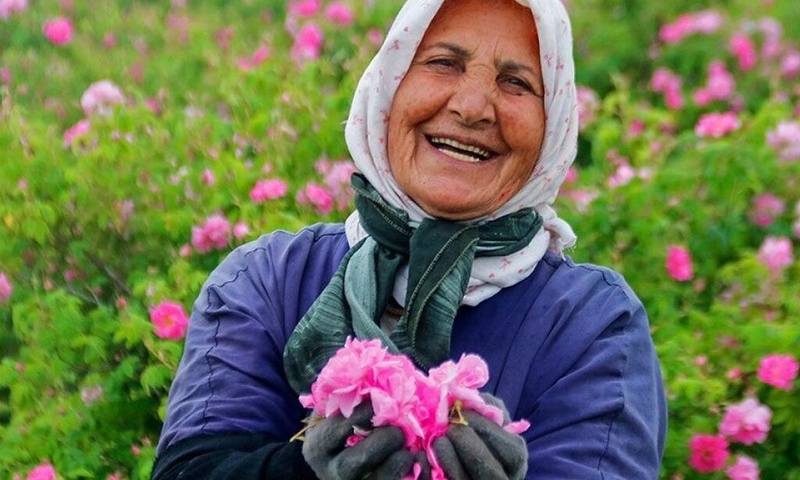 Işıklı Göl - Isparta - Gül Hasadı Turu ( Günübirlik )