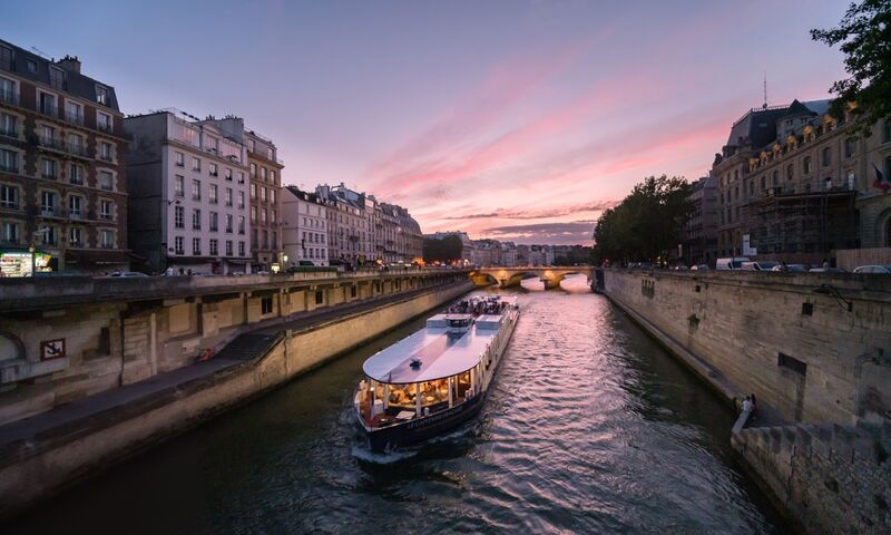 PARİS & DISNEYLAND TURU Pegasus Havayolları ile 4 gece