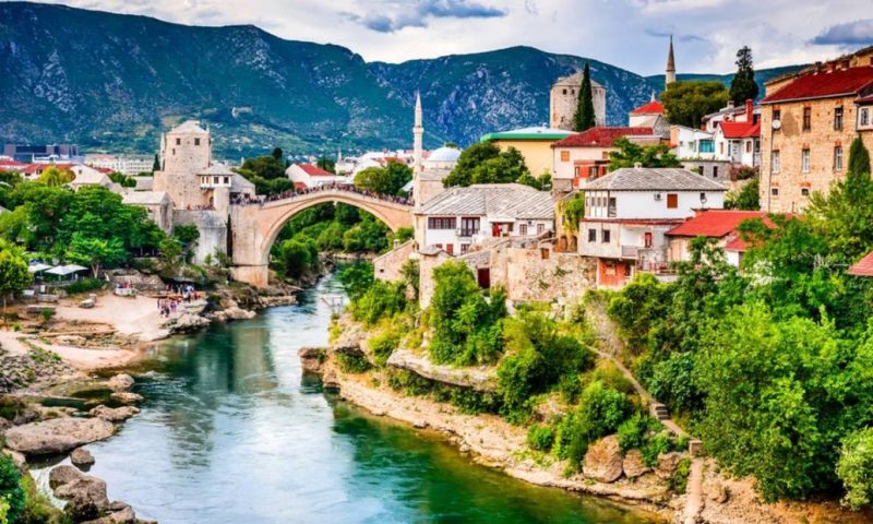 İzmir Çıkışlı Kosovalı Büyük Balkanlar Turu Corendon Hava Yolları ile Extra Turlar ve Akşam Yemekleri Dahil