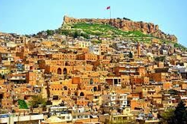 Uçaklı Butik Mardin Turu